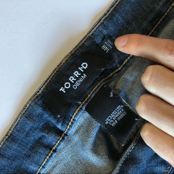 Torrid Skinny Jeans - Picture 6 of 8